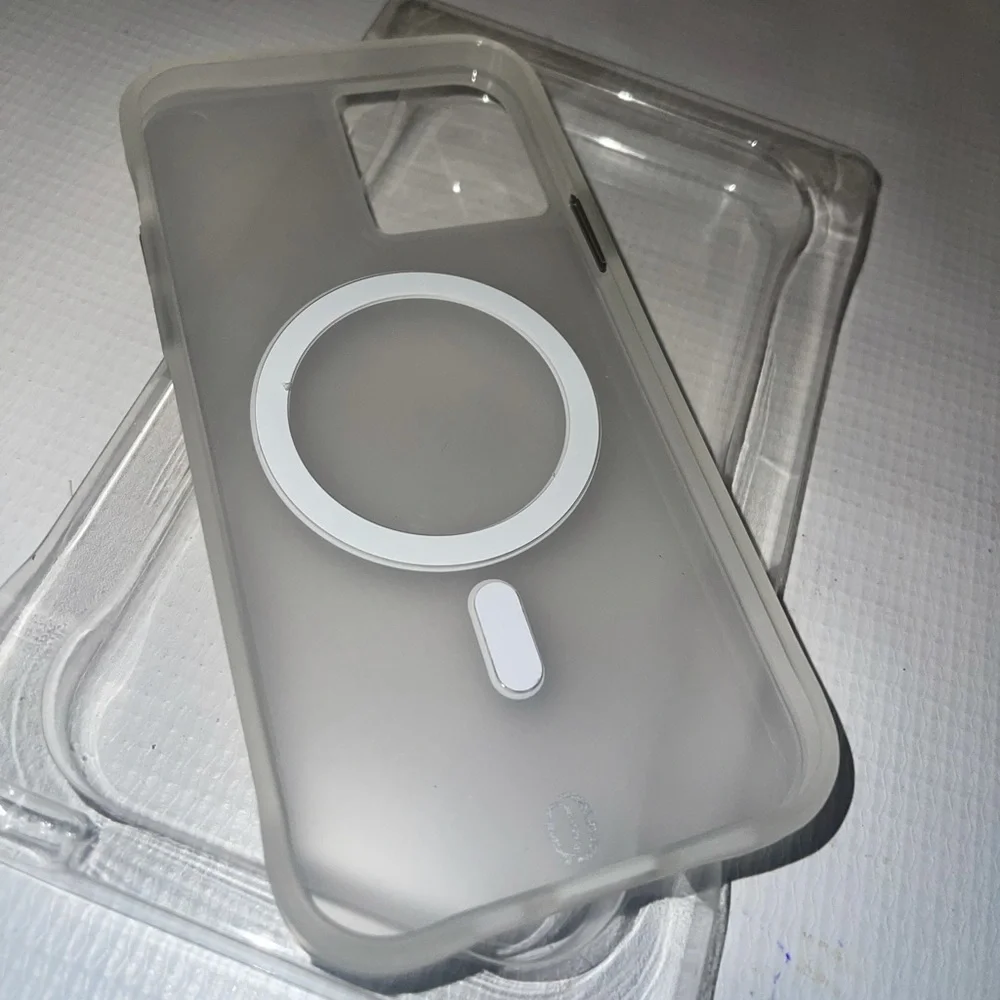 IPhone 12 / 12 Pro Cover Clear